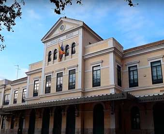 estacion-de-trenes-del-barrio-La-zaidia-de-valencia